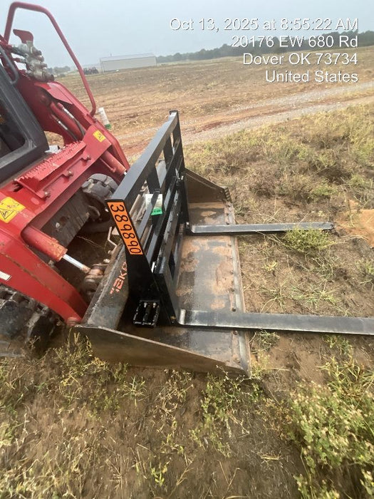 2024 ARROW MATERIAL HANDLING 48" Pallet Forks - Arrow