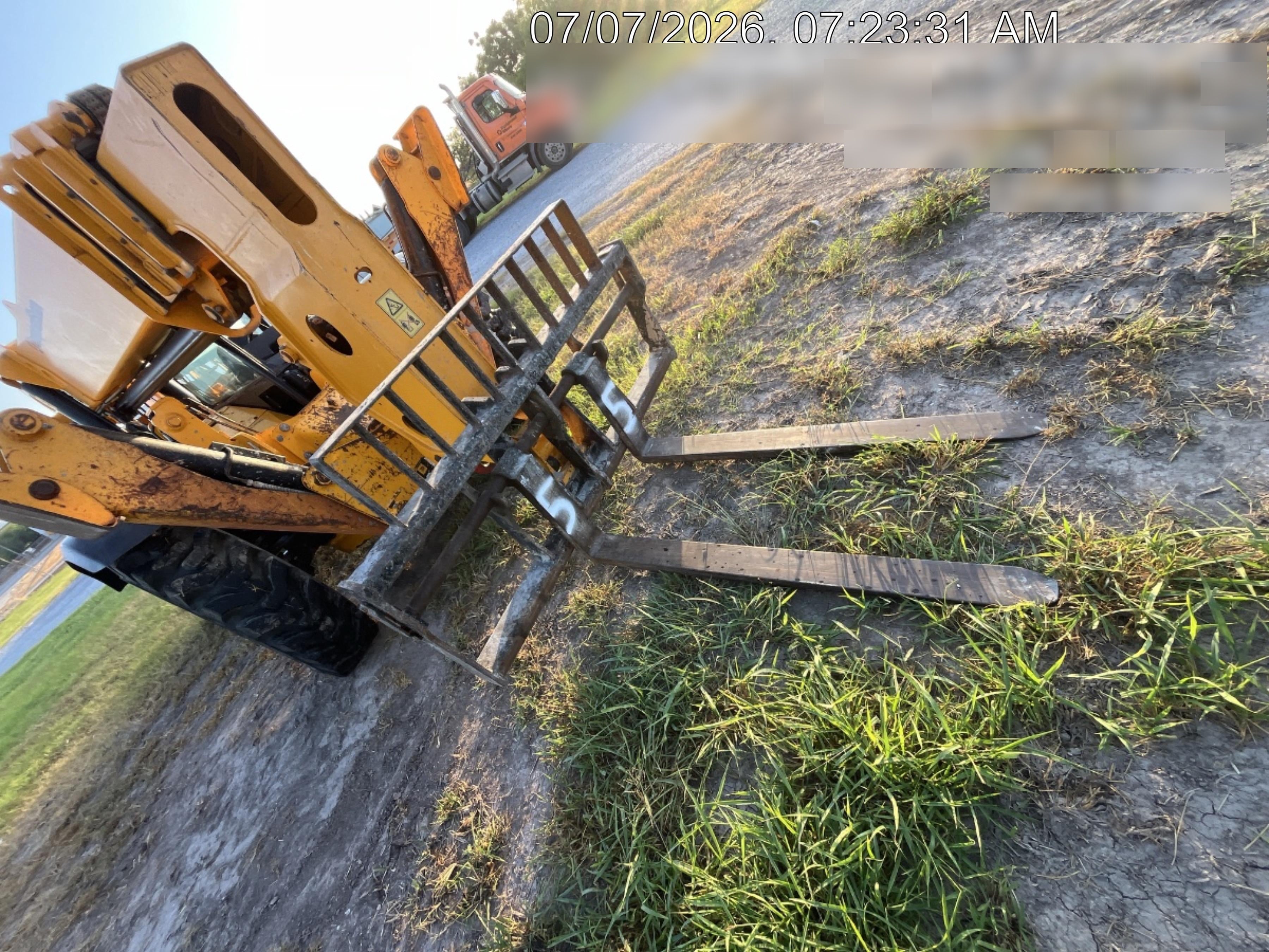 2023 JCB 510-56