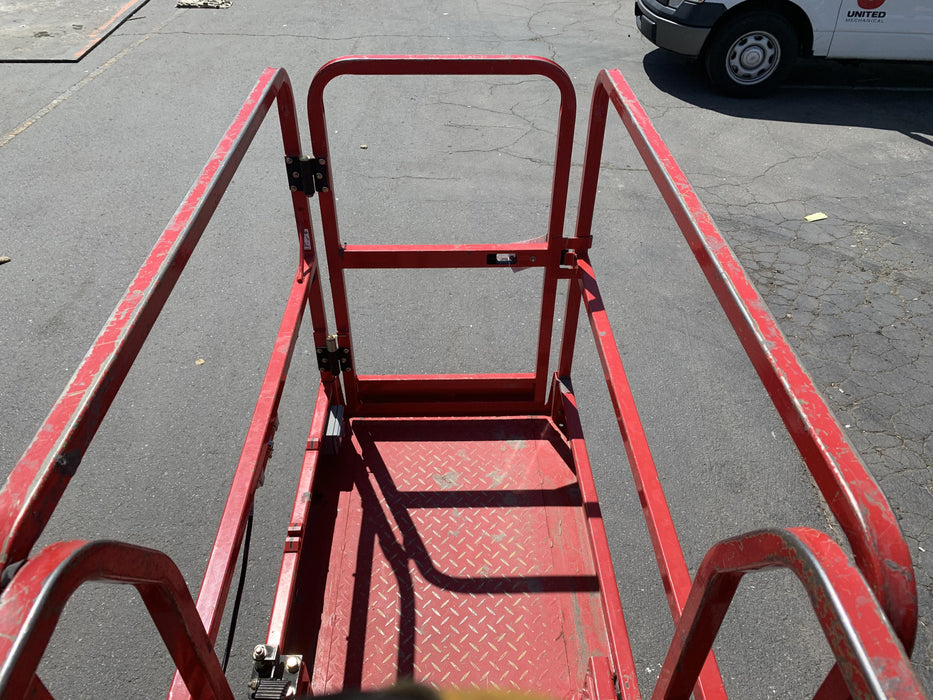 2020 MEC 1330SE Solid NM Tires, Steel Swing out Doors, LCS, Beacon, 900W Inverter