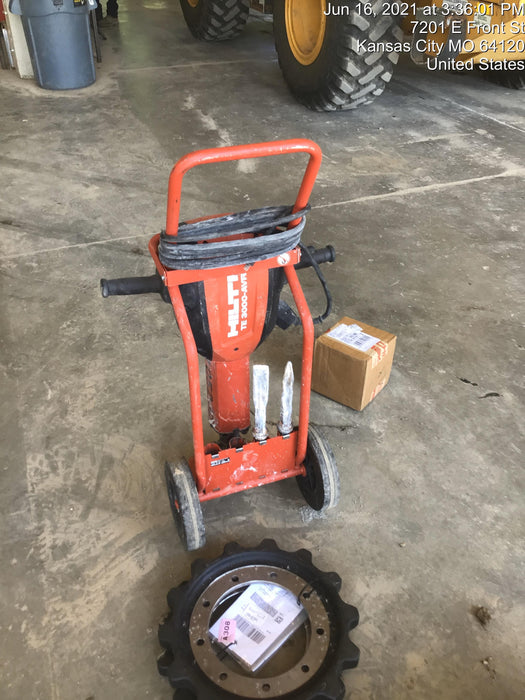 2020 HILTI TE 3000-AVR