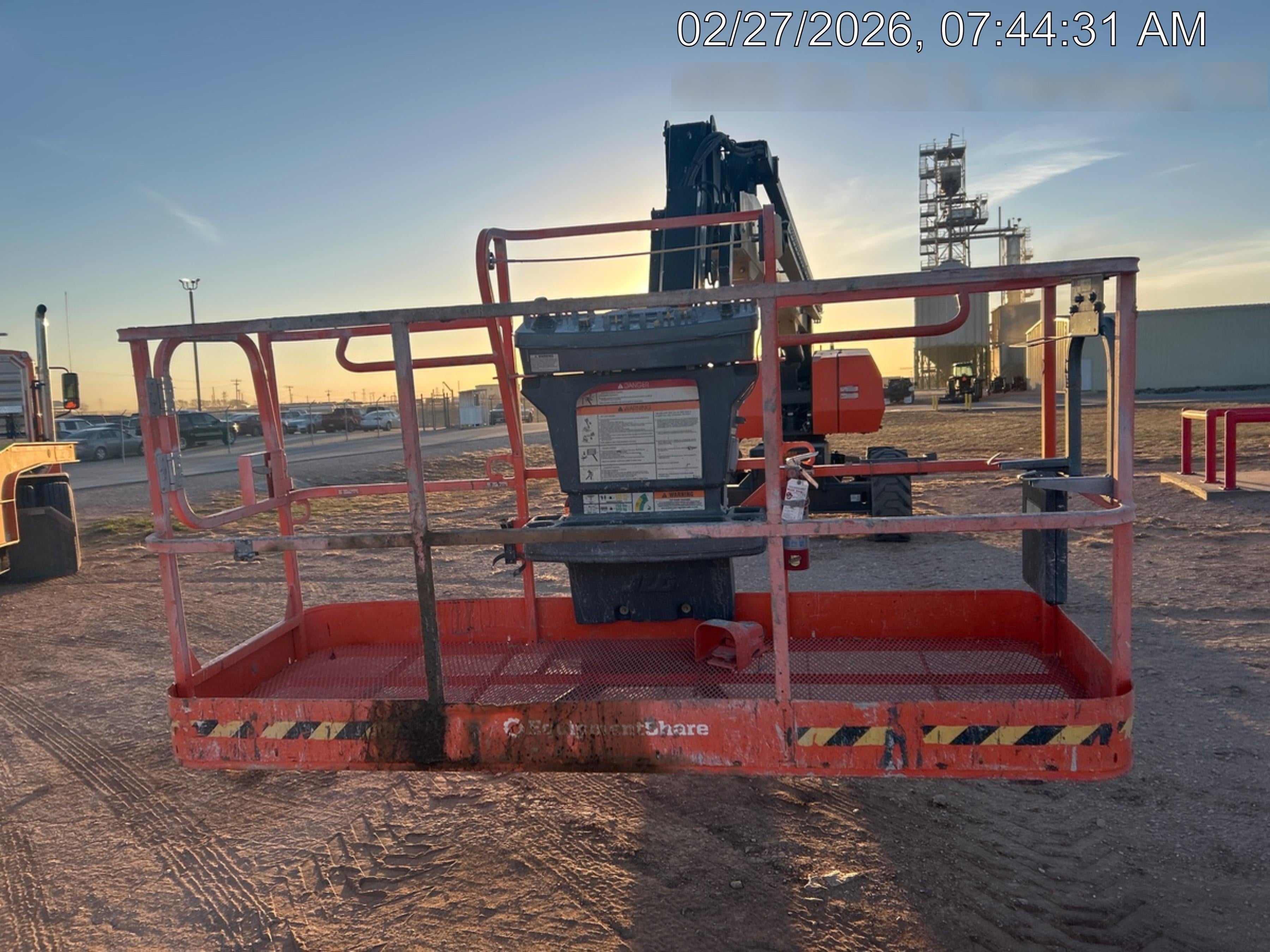 2024 JLG 860SJ