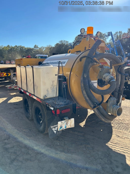 2023 Vac-Tron LP573XDT T4 Koehler Diesel Engine, 500 Gallon Debris Tank, x2 100 Gallon Water Tanks