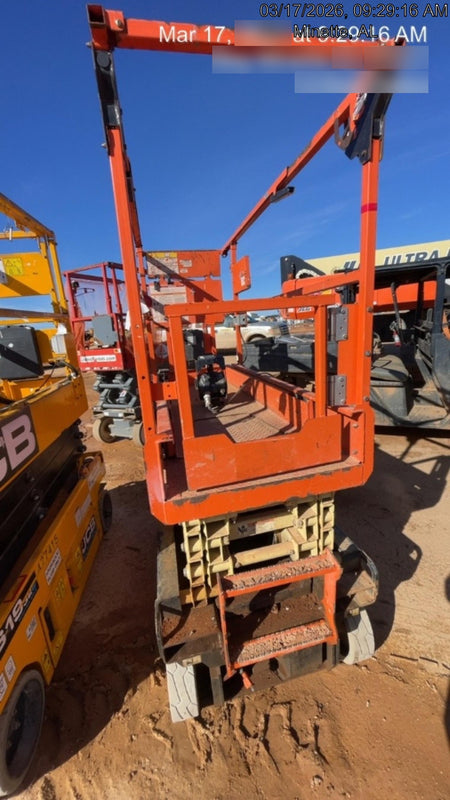2021 JLG ES1932