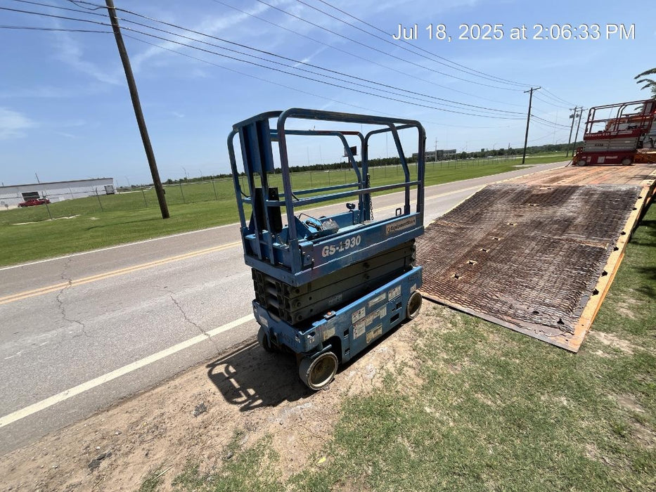 2019 Genie GS-1930 Fixed rails with chain Entry