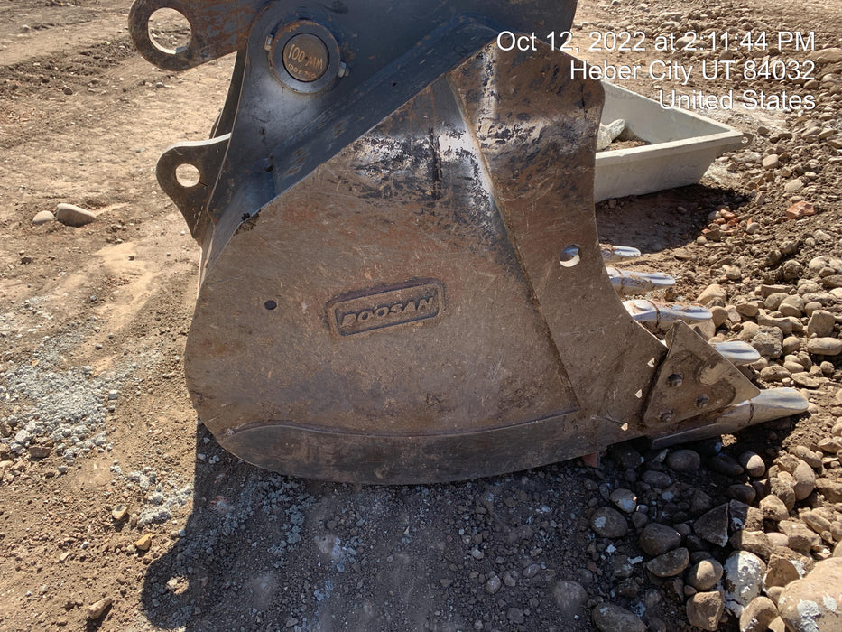 2020 DOOSAN Doosan 48" Bucket