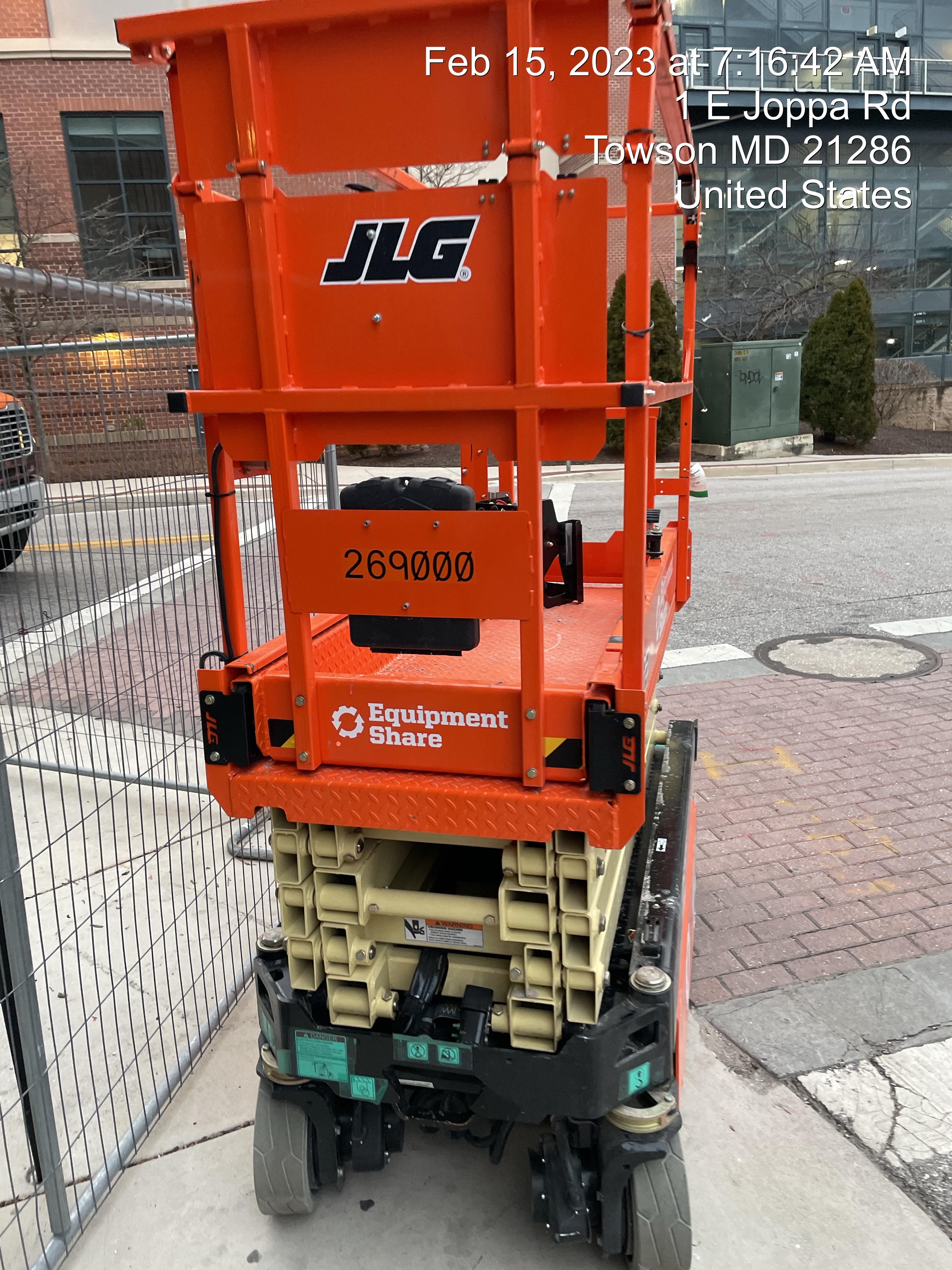 2022 JLG ES1932