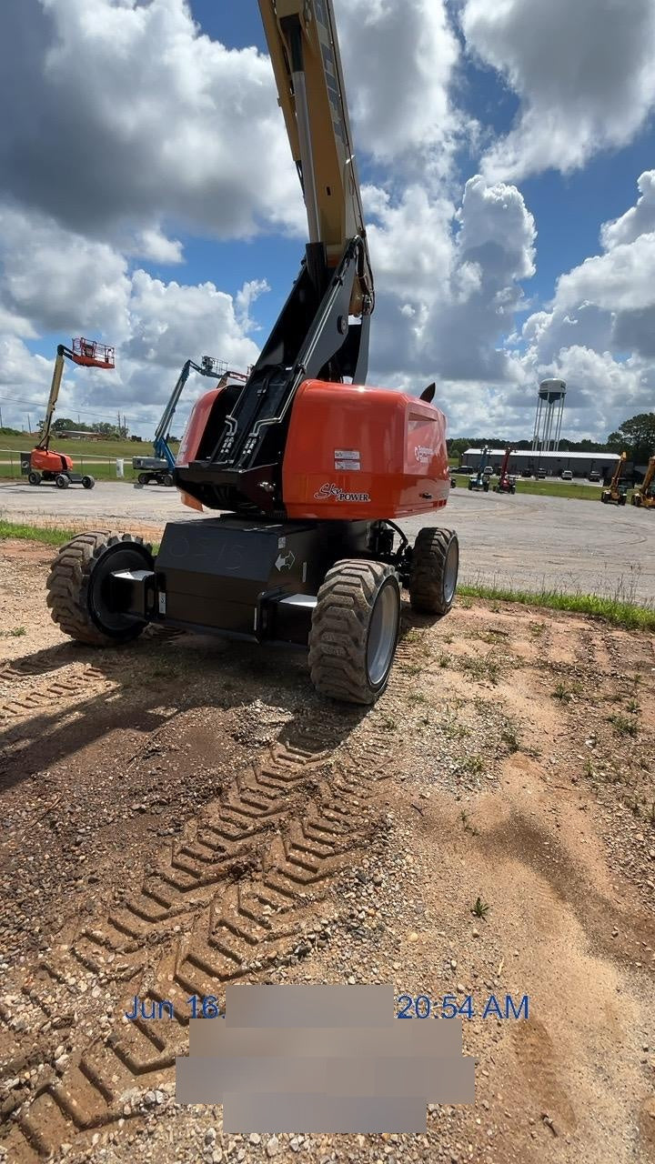 2025 JLG 660SJ