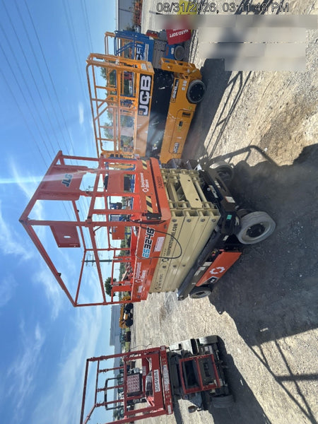 2022 JLG ES3246
