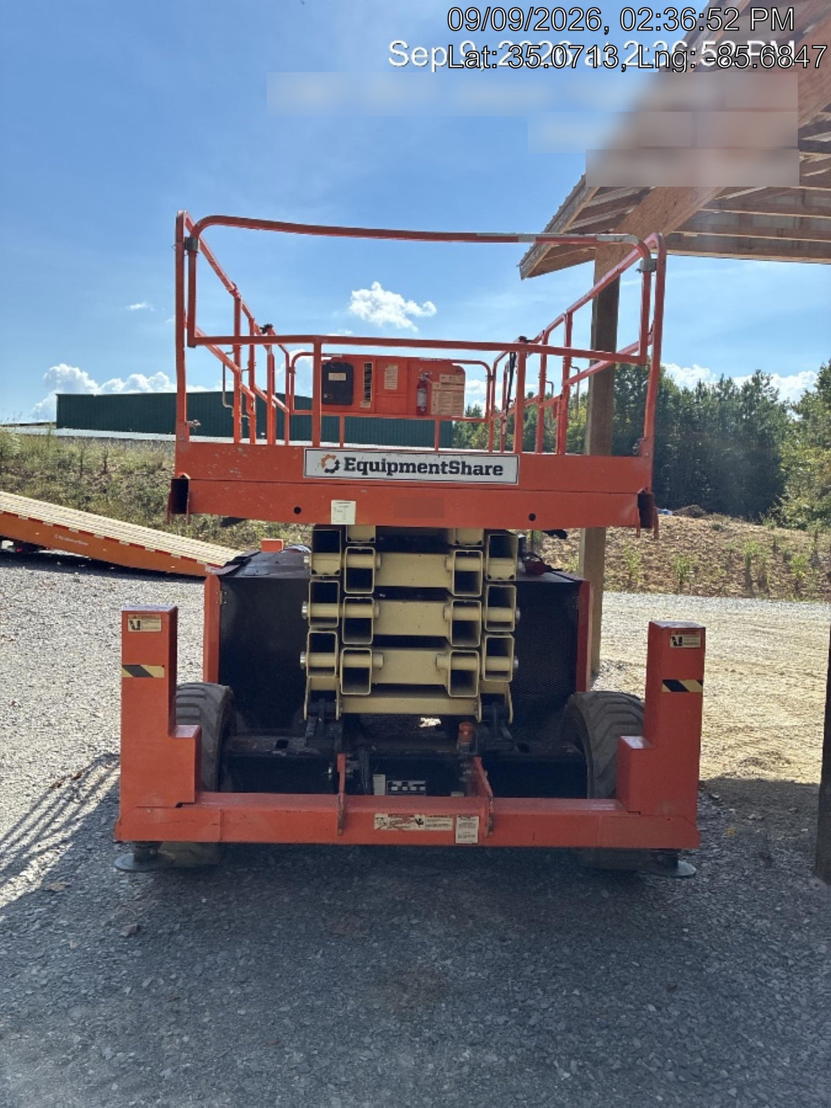 2020 JLG 430LRT