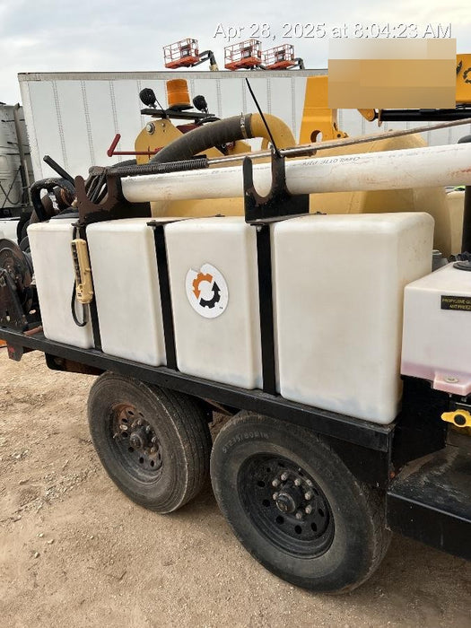 2023 VAC-TRON LP573XDT