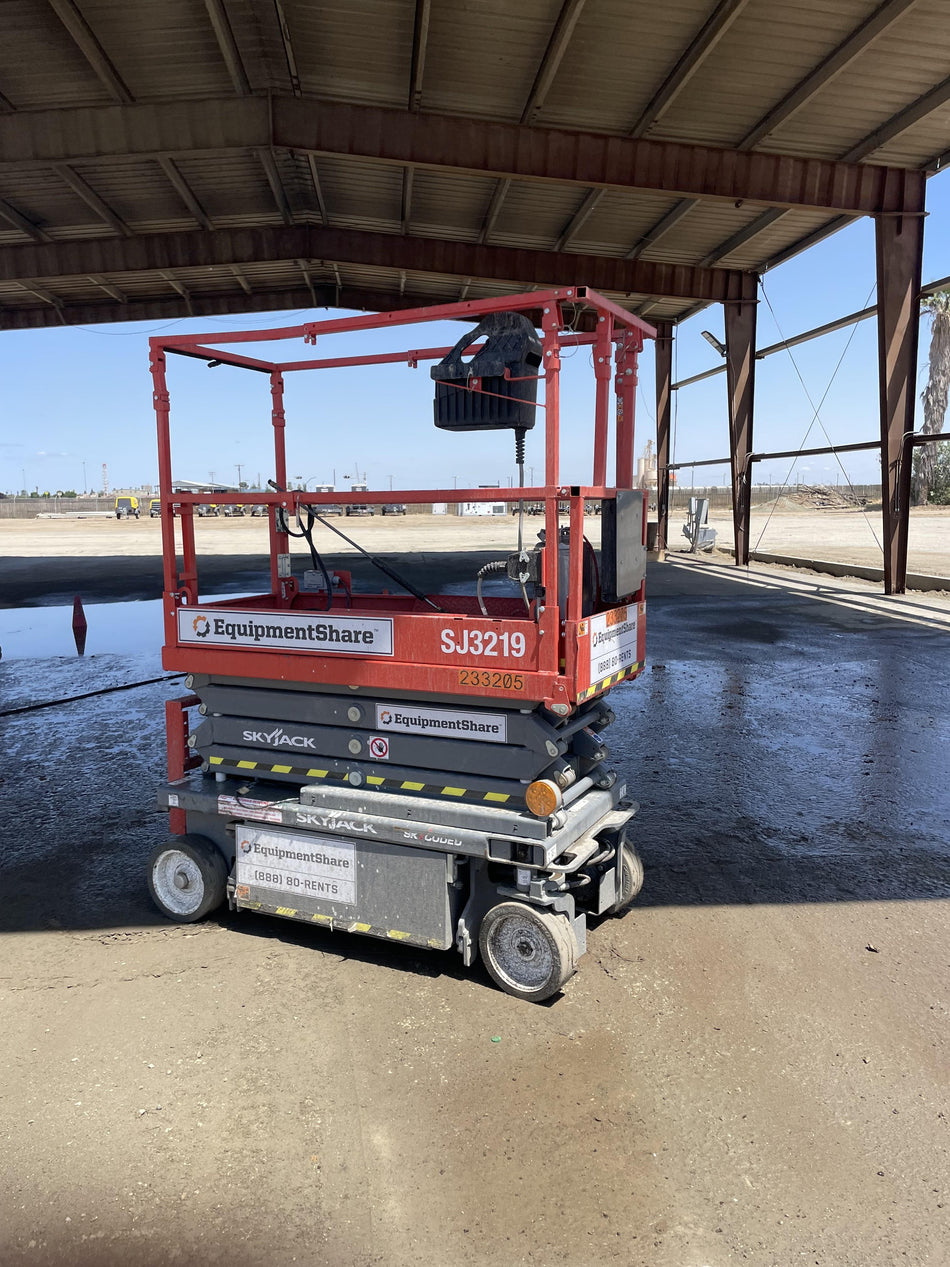2022 SKYJACK SJ3219