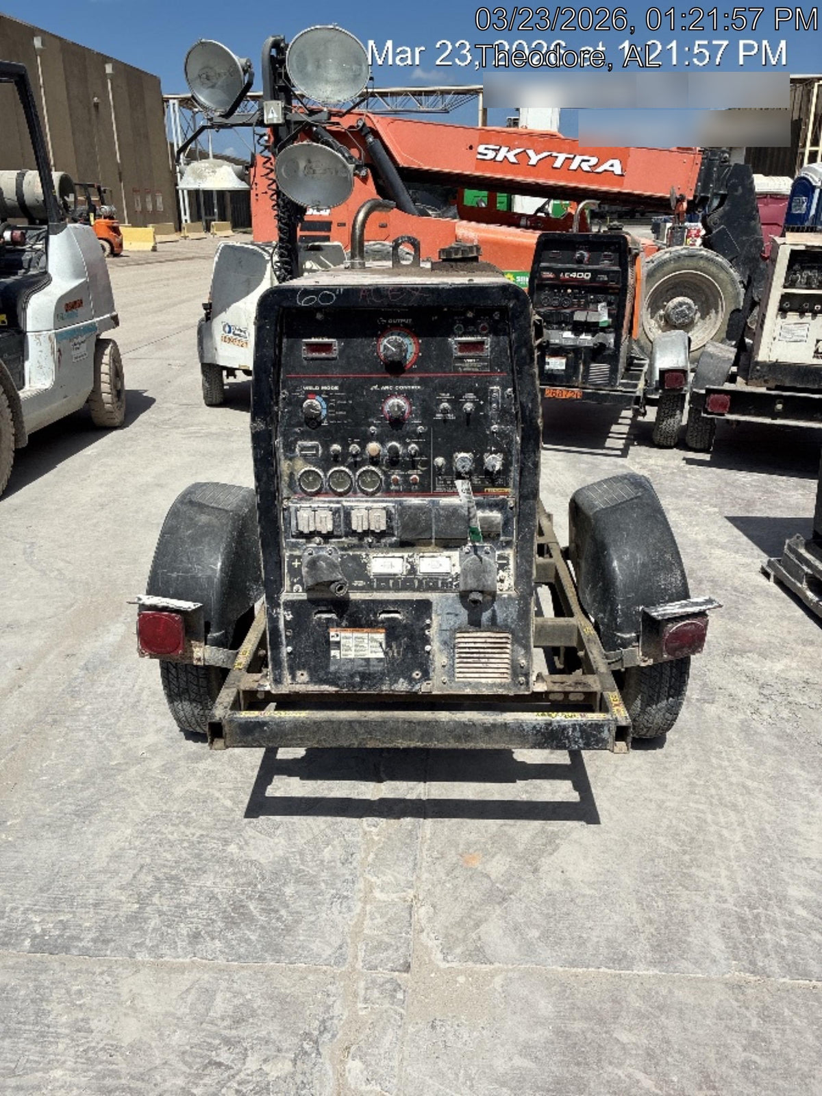 2019 Lincoln Electric Vantage 322 Welder Ready-Pak 3, Two wheel trailer, Fender and Light kit, Cable Rack