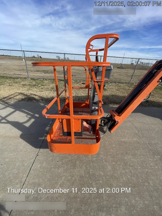 2019 JLG E450AJ