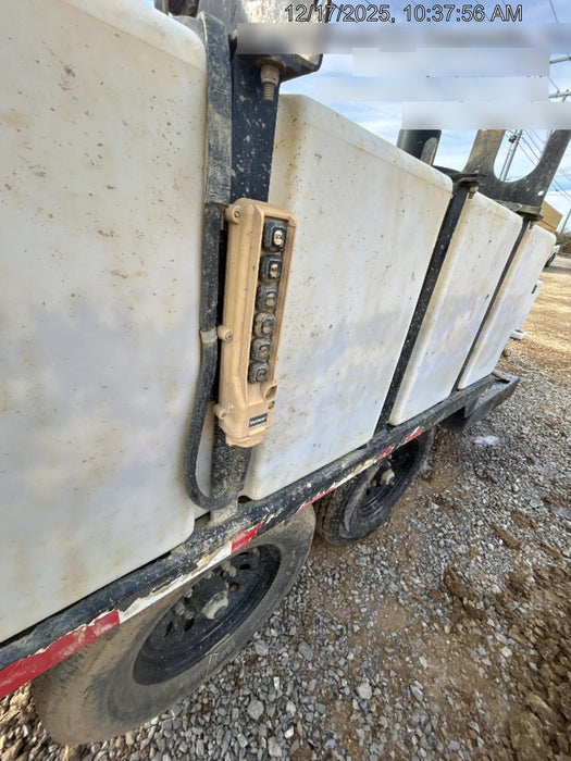 2021 Vac-Tron LP573XDT T4 Koehler Diesel Engine, 500 Gallon Debris Tank, x2 100 Gallon Water Tanks