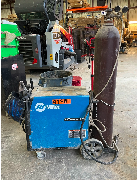 2019 MILLER ELECTRIC Millermatic 252