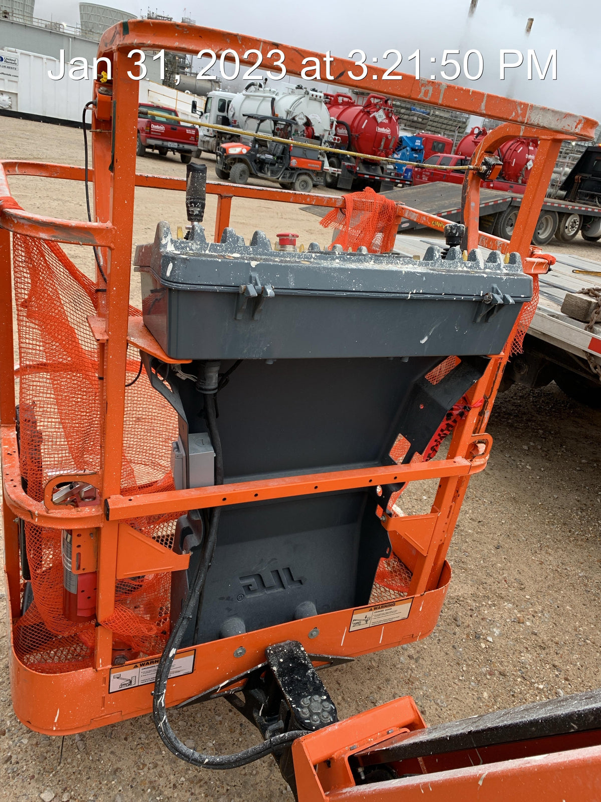 2019 JLG E400AJP