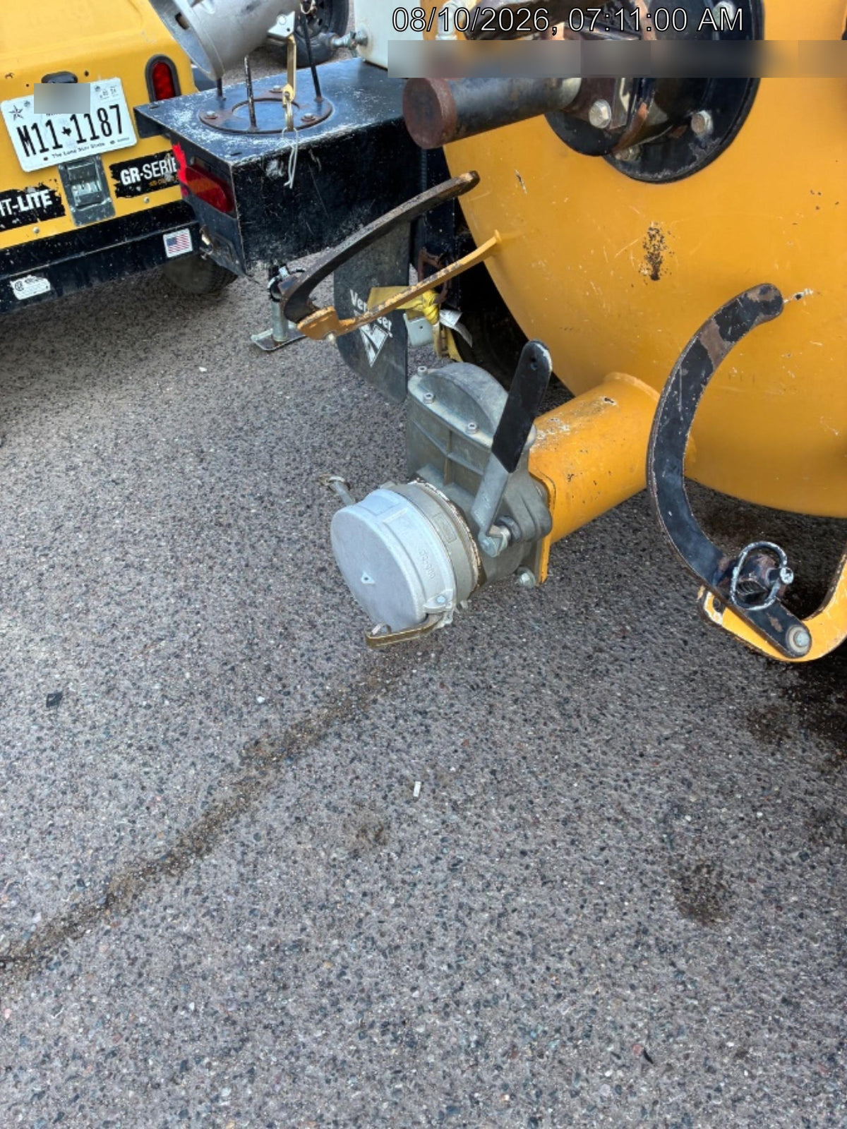 2023 VAC-TRON LP573XDT