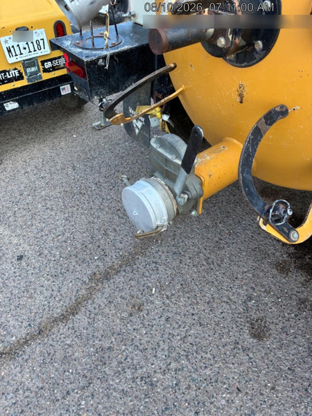 2023 VAC-TRON LP573XDT