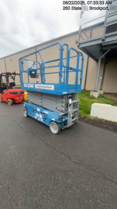 2022 GENIE GS-3246