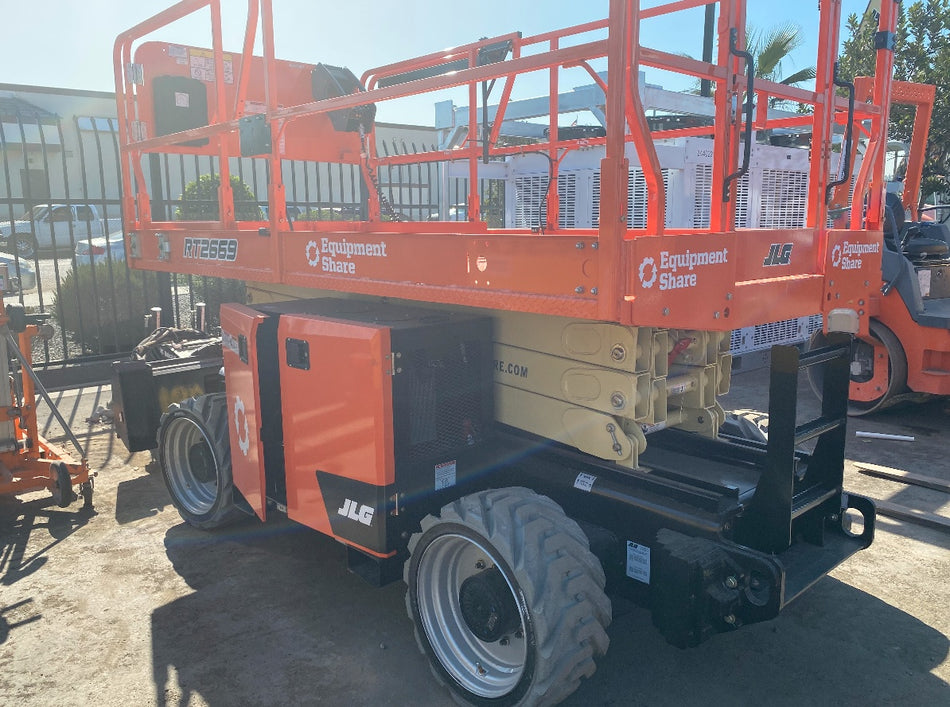 2022 JLG RT2669