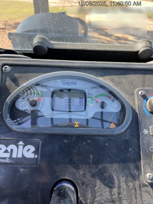 2019 Genie GTH-1056 Cab/Heat/AC, Solid RT Tires, LED Work Lights, Beacon 60" QA Carriage, 60" Forks