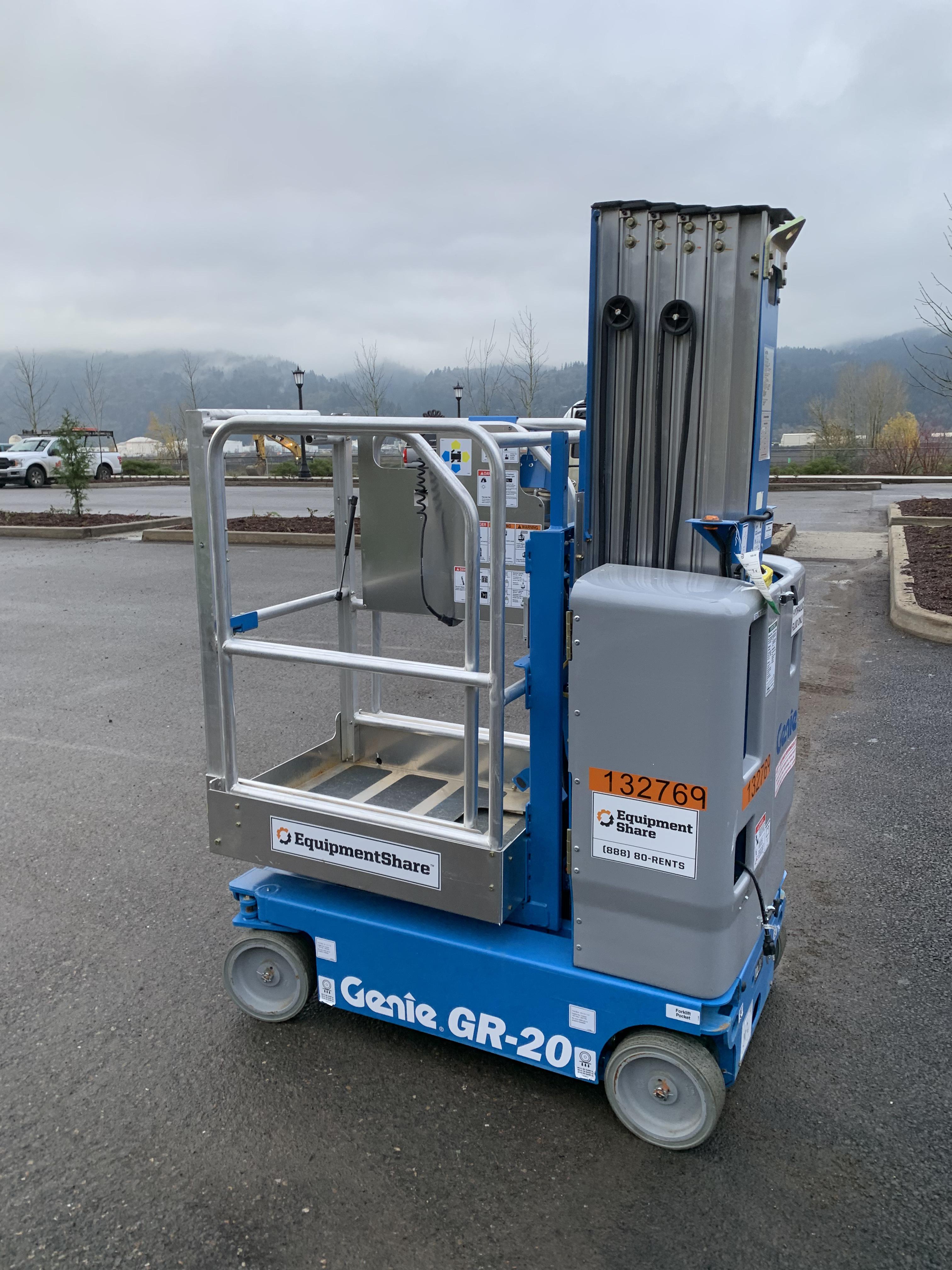 2021 GENIE GR-20