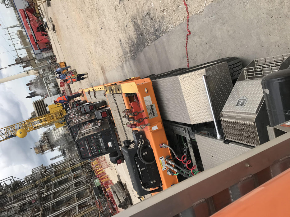 2019 Lincoln Electric Vantage 322 Welder Ready-Pak 3, Two wheel trailer, Fender and Light kit, Cable Rack