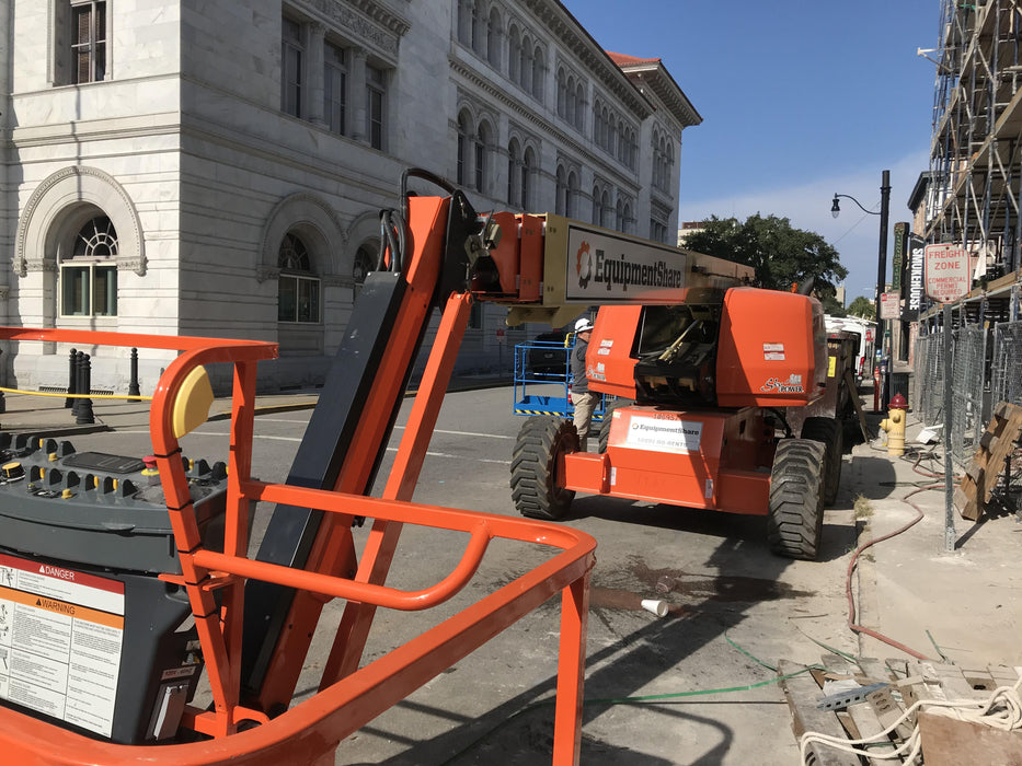 2020 JLG 660SJ
