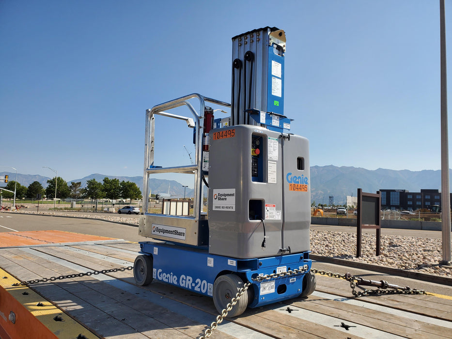 2020 GENIE GR-20
