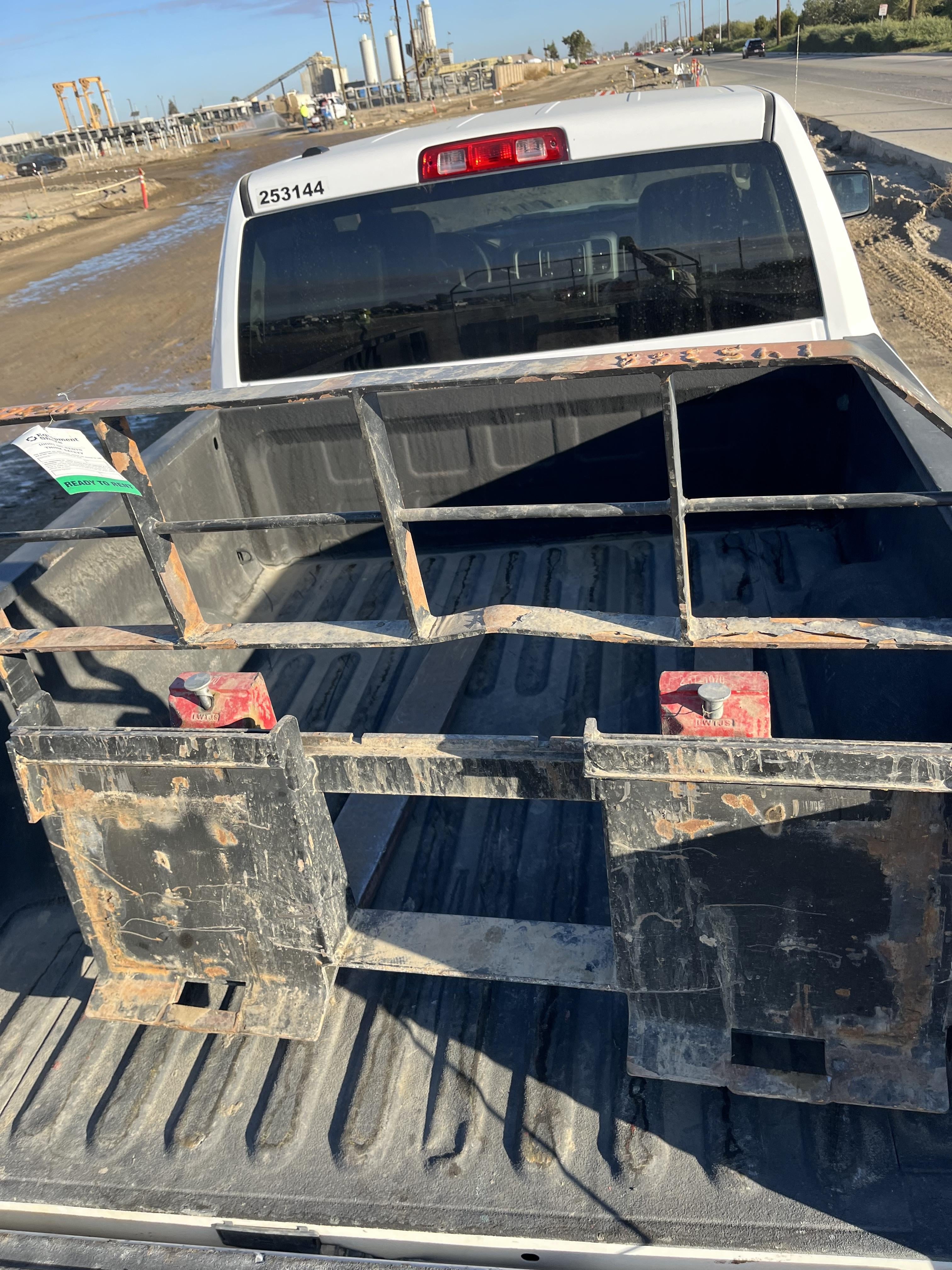 2021 PALADIN 48" Pallet Forks - Paladin
