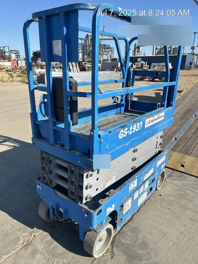 2019 Genie GS-1930 Half Height Swing Gate, 800W Inverter
