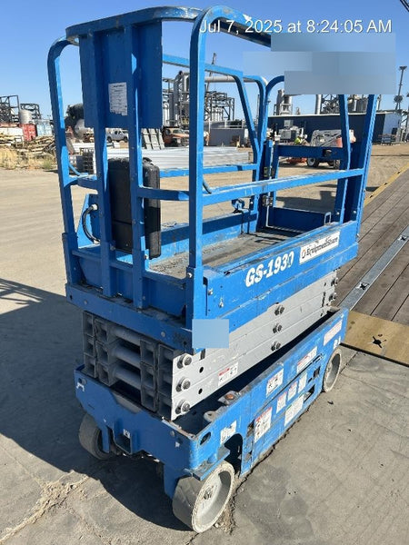 2019 Genie GS-1930 Half Height Swing Gate, 800W Inverter