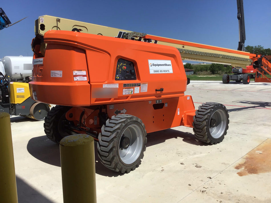2019 JLG 660SJ