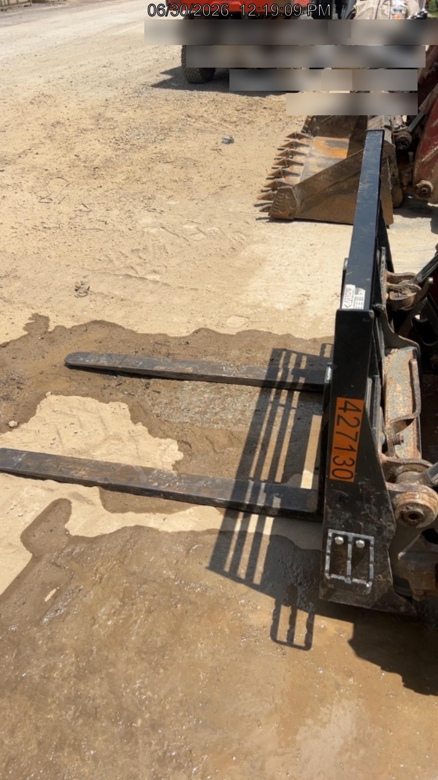 2024 ARROW MATERIAL HANDLING 48" Pallet Forks - Arrow