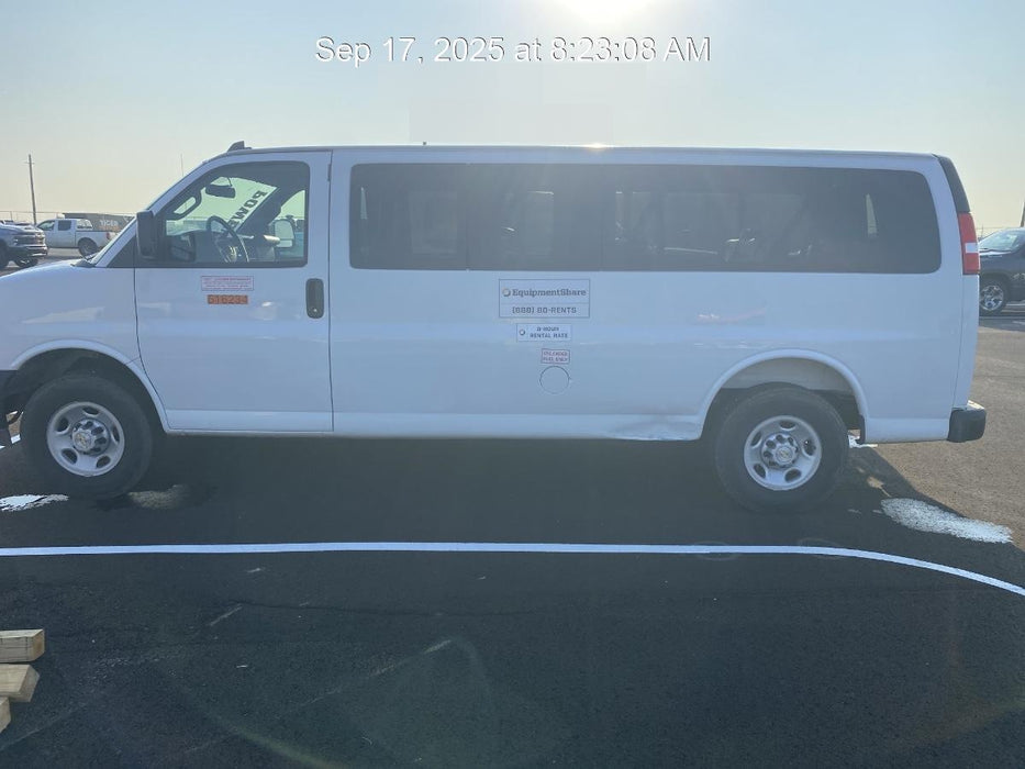 2025 CHEVROLET Express Van - Rental