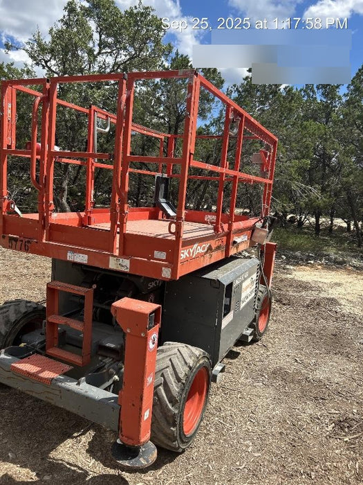 2017 SKYJACK SJ6826 RT