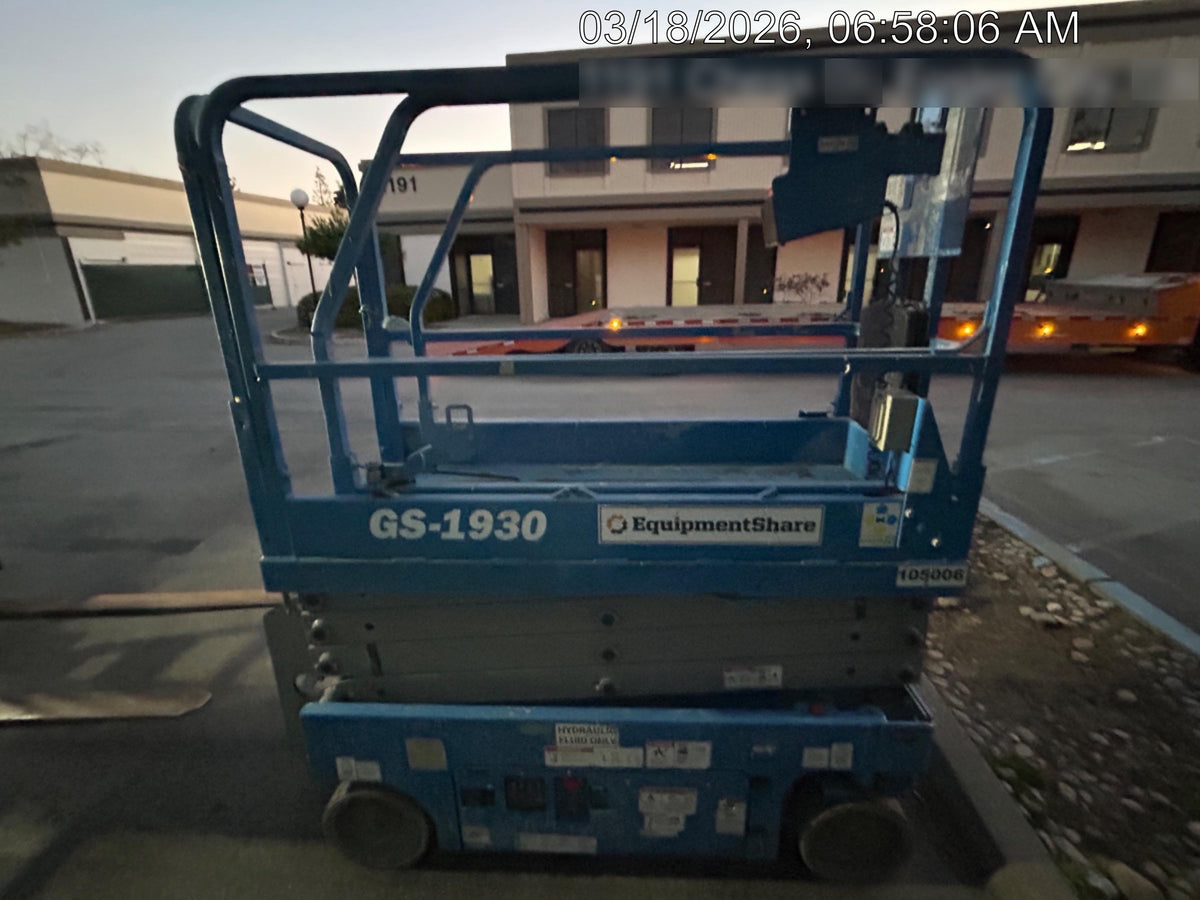 2020 Genie GS-1930 Fixed rails with chain entry gate - Pre A92.20, 800W Inverter