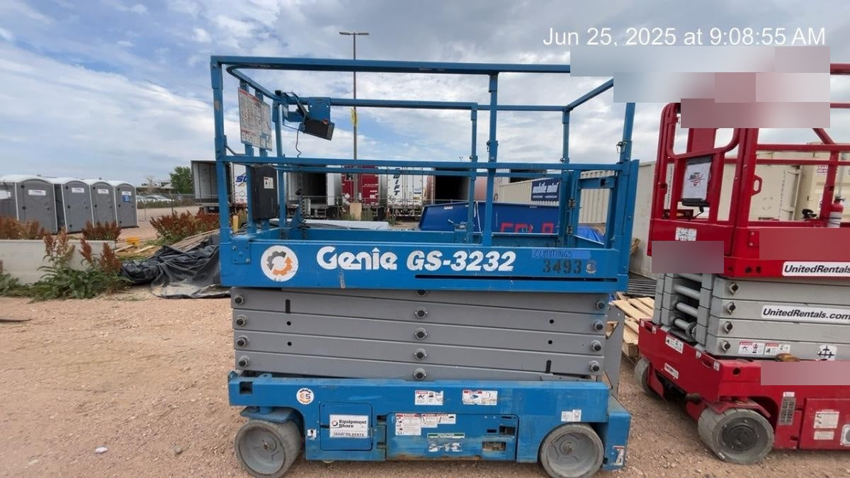 2017 Genie GS-3232 Standard