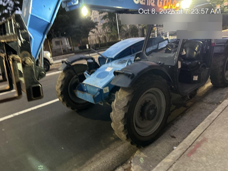 2018 Genie GTH-844 Genie GTH-844D w/Open ROPS, FF Tires, Work Light/Beacon, 60" Carriage and Forks