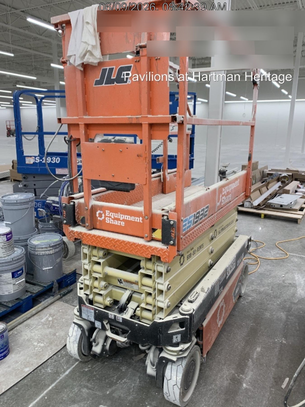 2023 JLG ES1932