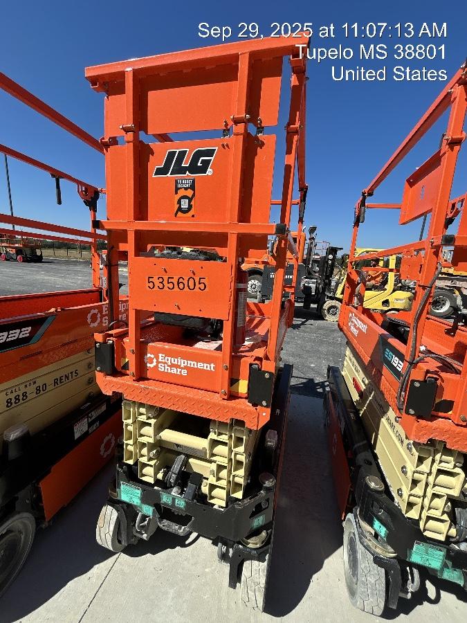 2025 JLG ES1932