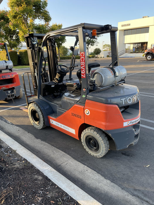 2022 TOYOTA 8FGU25 LP w/ Scale