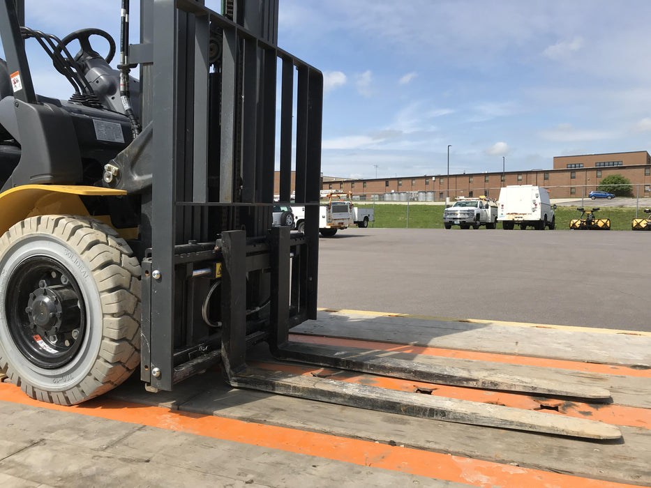 2019 KOMATSU FG25T-16