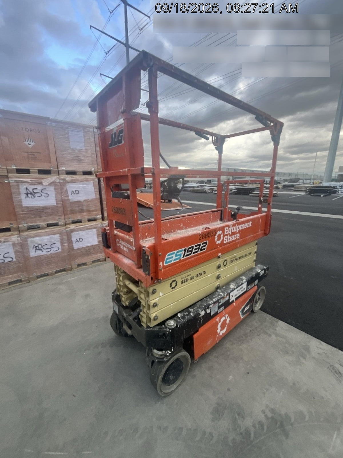 2022 JLG ES1932