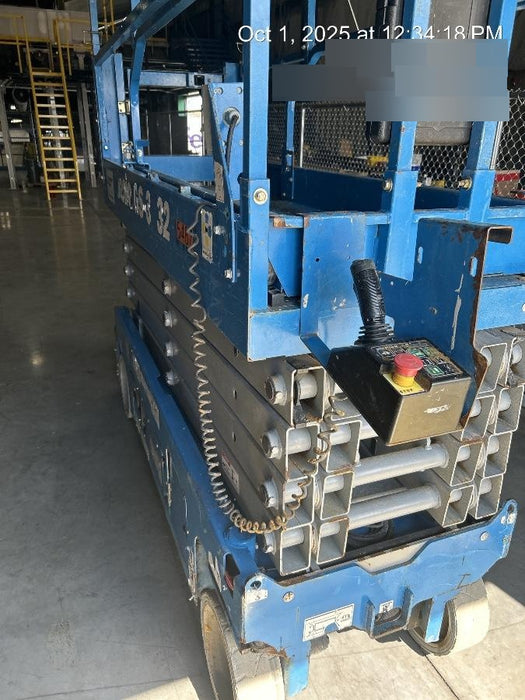 2017 Genie GS-3232 Genie GS3232 32' Scissor Lift
