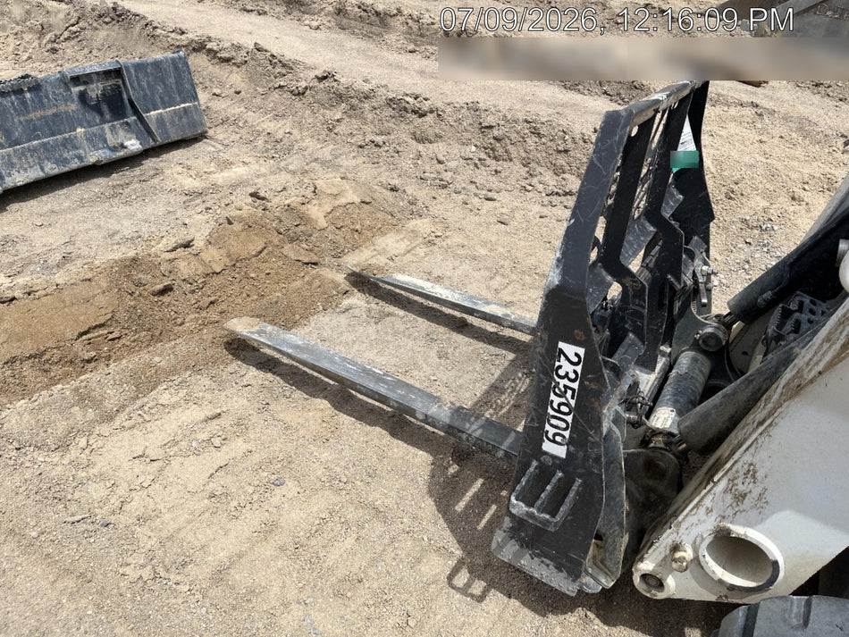 2022 PALADIN 48" Pallet Forks - Paladin