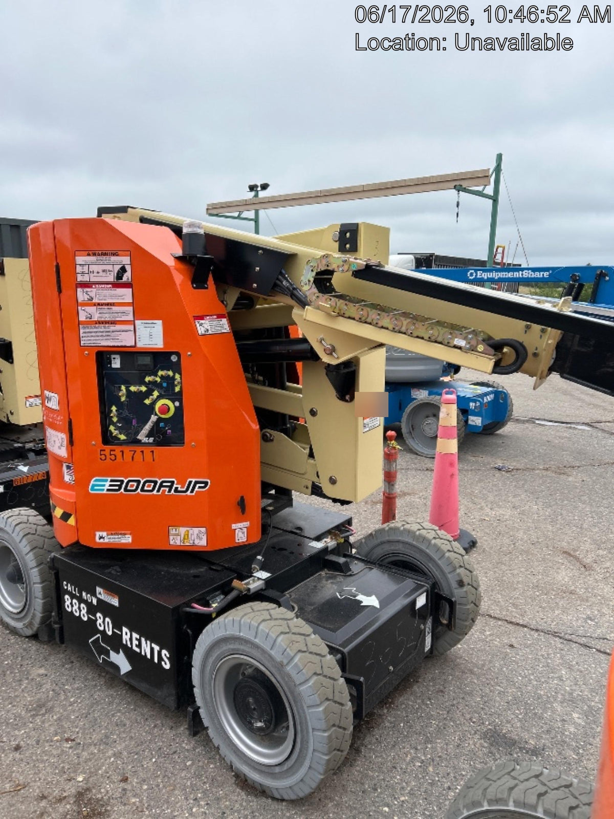 2025 JLG E300AJP