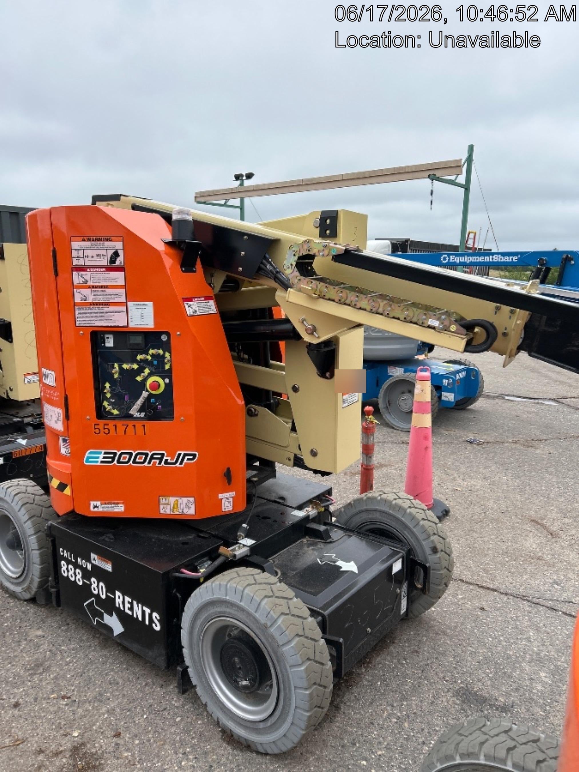 2025 JLG E300AJP