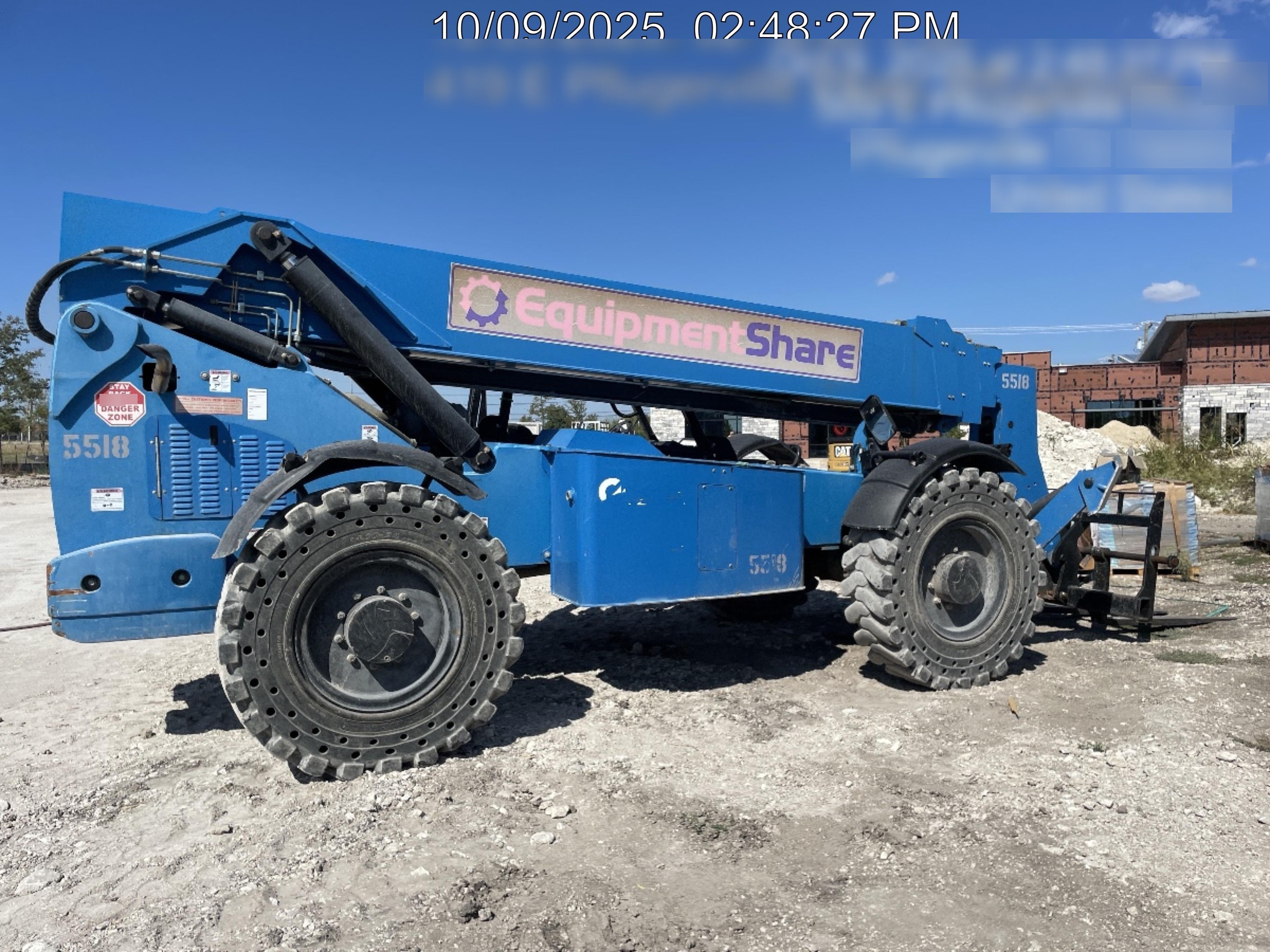 2017 GENIE GTH-1056