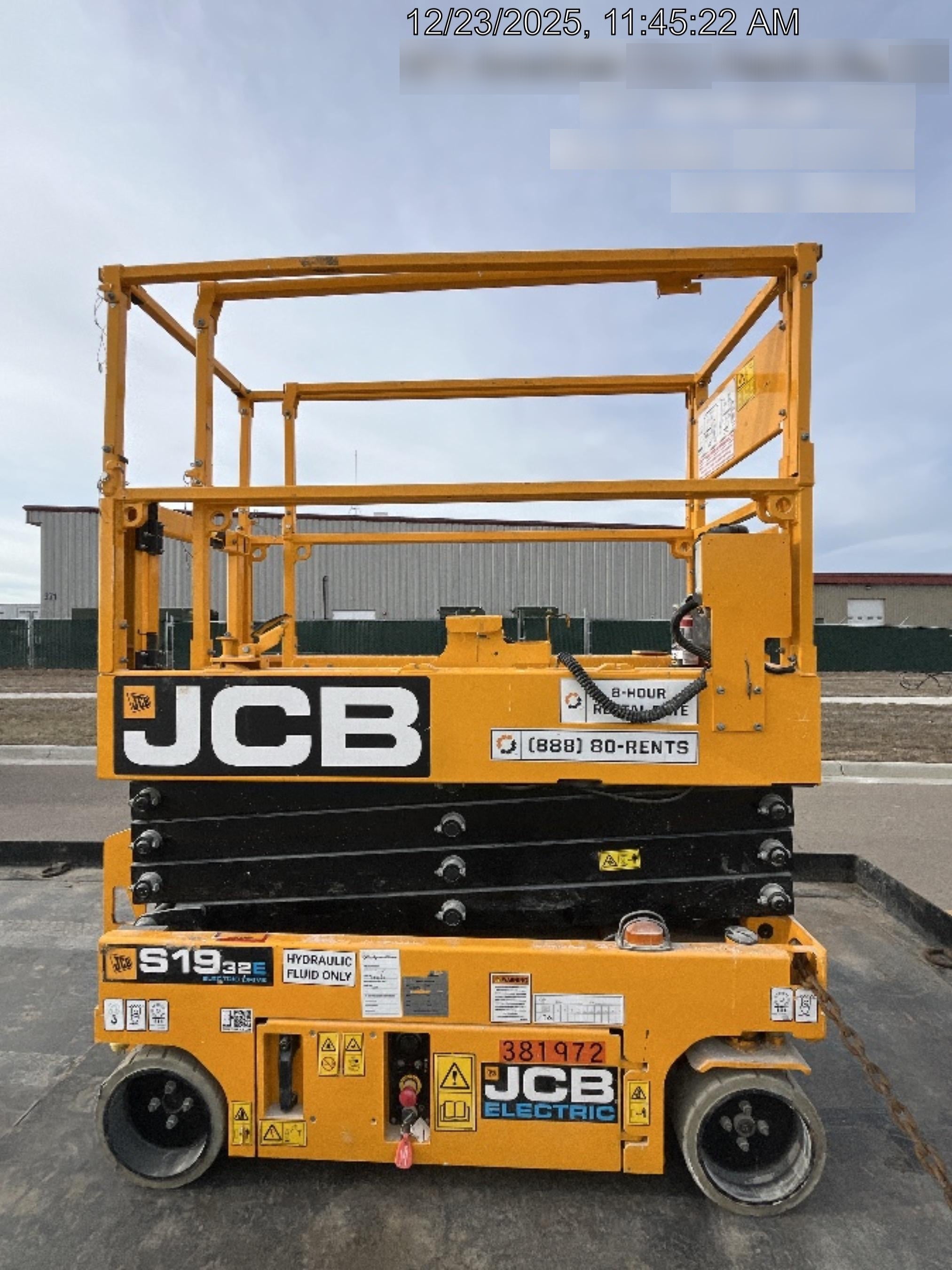 2024 JCB S1932E